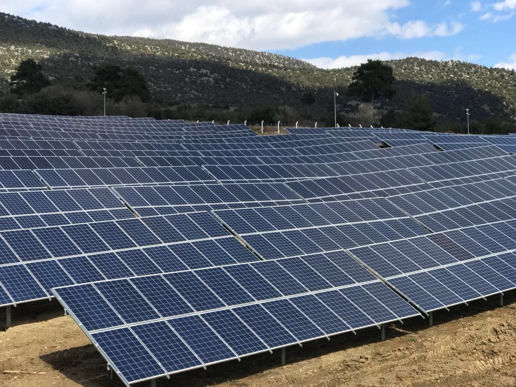 Solarpark Panoramaaufnahme